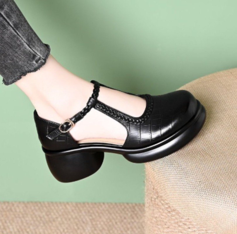 Women Black Croc‑Embossed Mary - Sandals ulasan dan harga